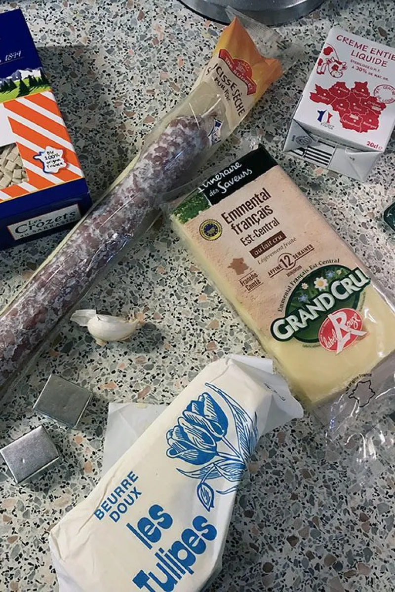 Pasta and chorizo oven bake ingredients