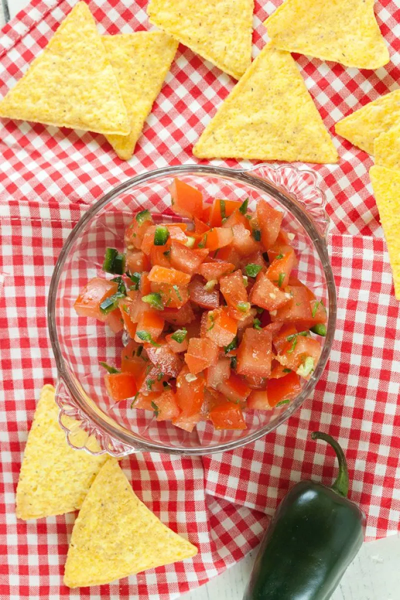 Quick tomato salsa