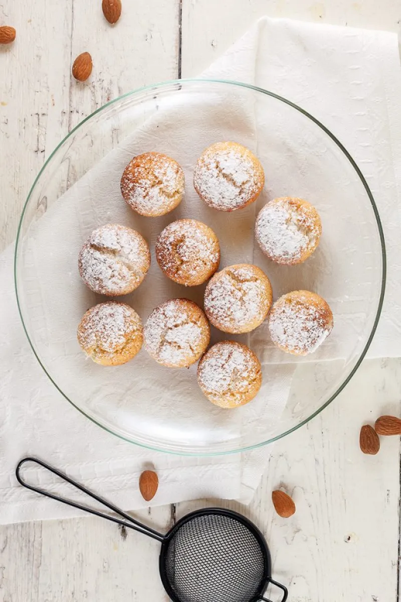 Coconut almond cookies