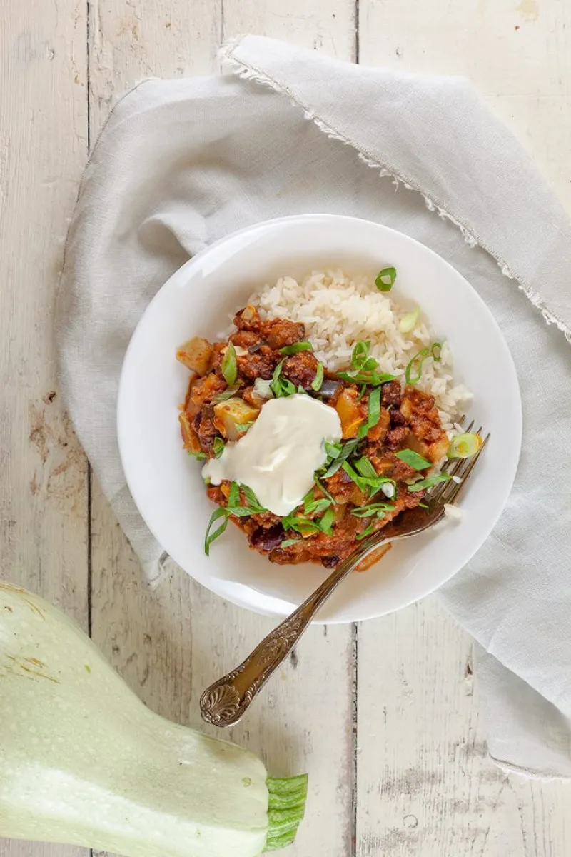 Summer squash chili con carne