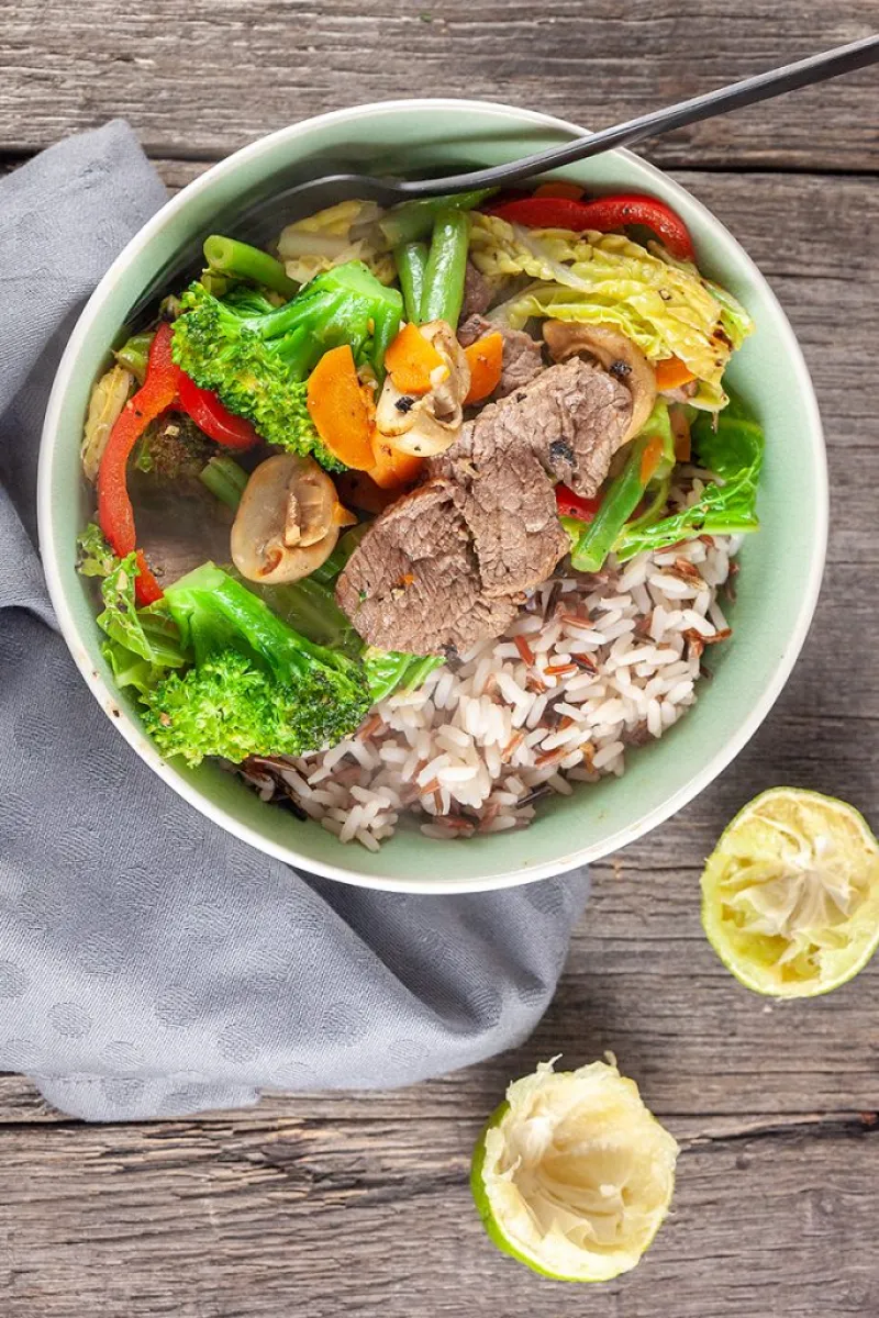 Black pepper and lime beef stir-fry