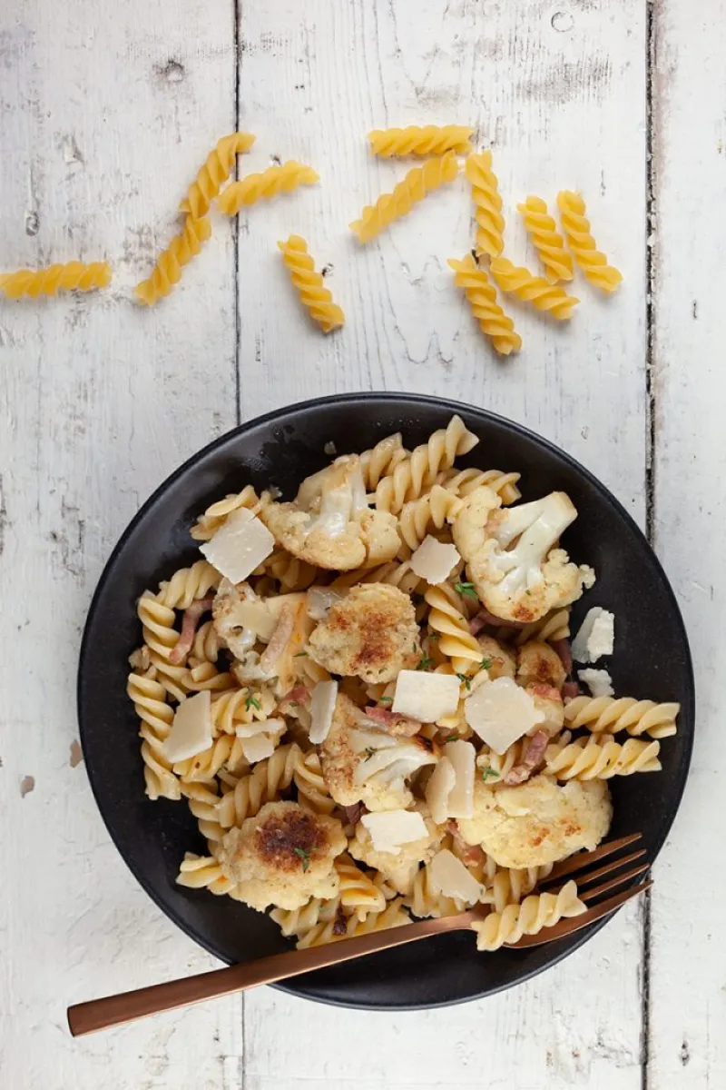 Caramelised cauliflower pasta