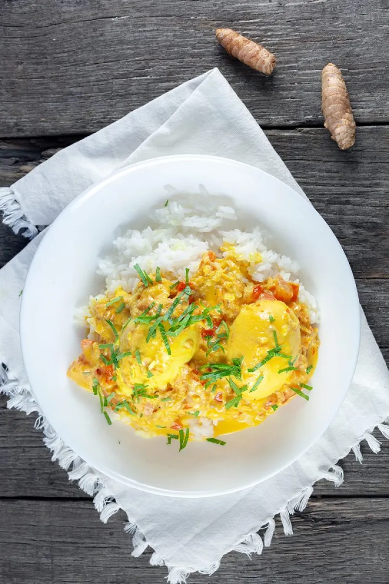 Fresh turmeric egg curry