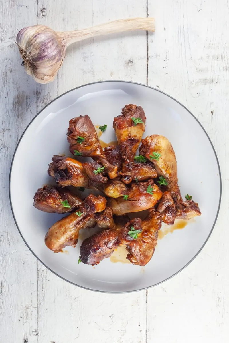 Slow cooker chicken legs