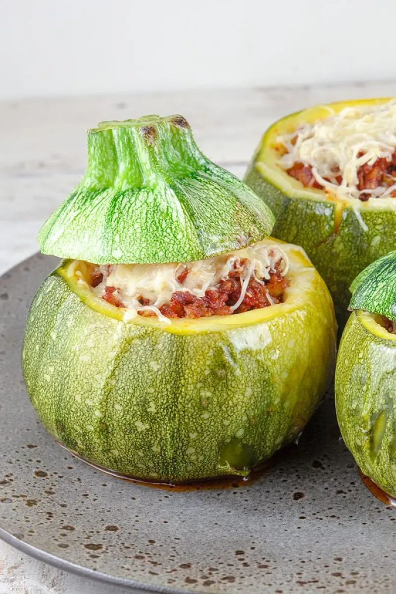 Beef stuffed zucchini