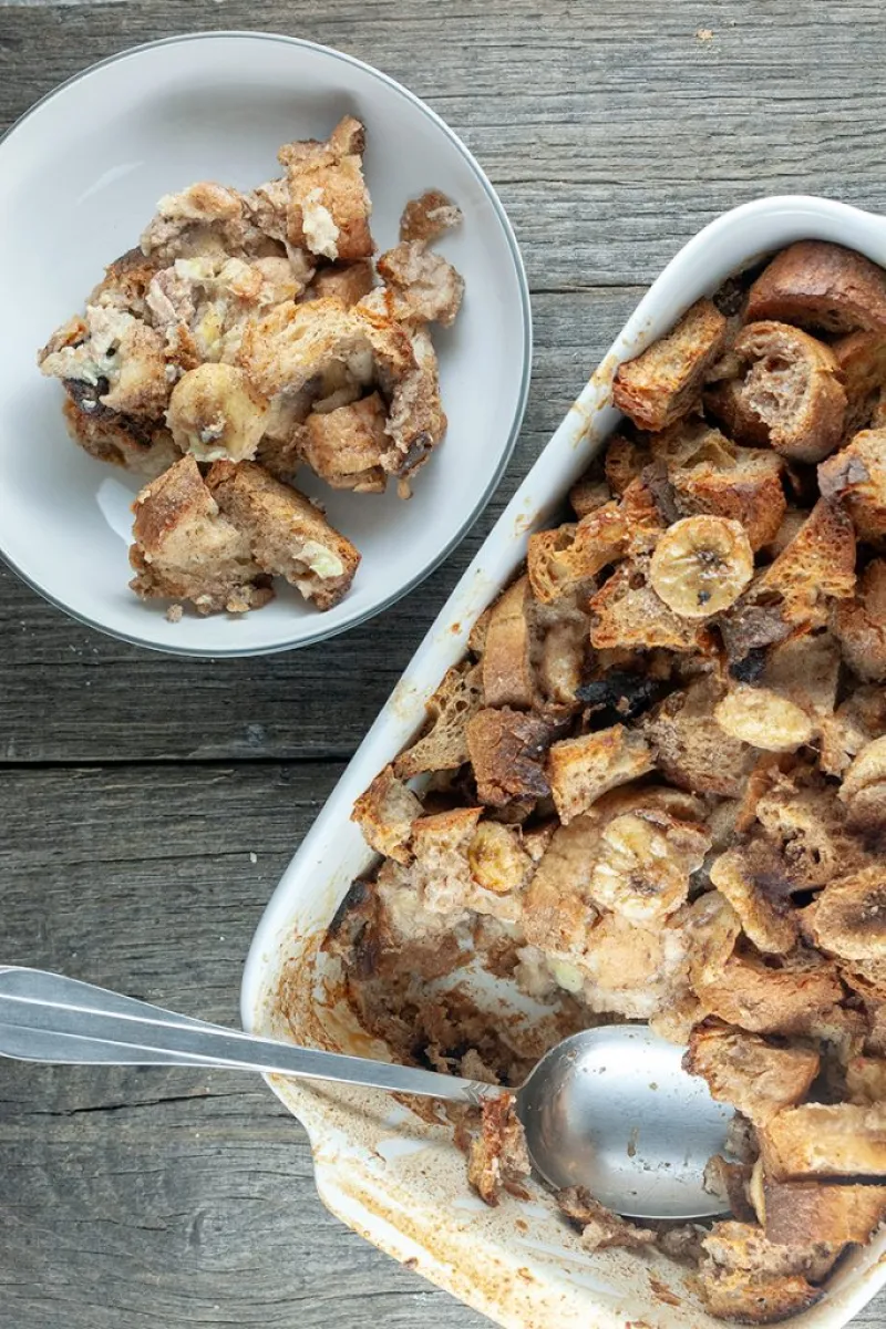 Banana bread pudding