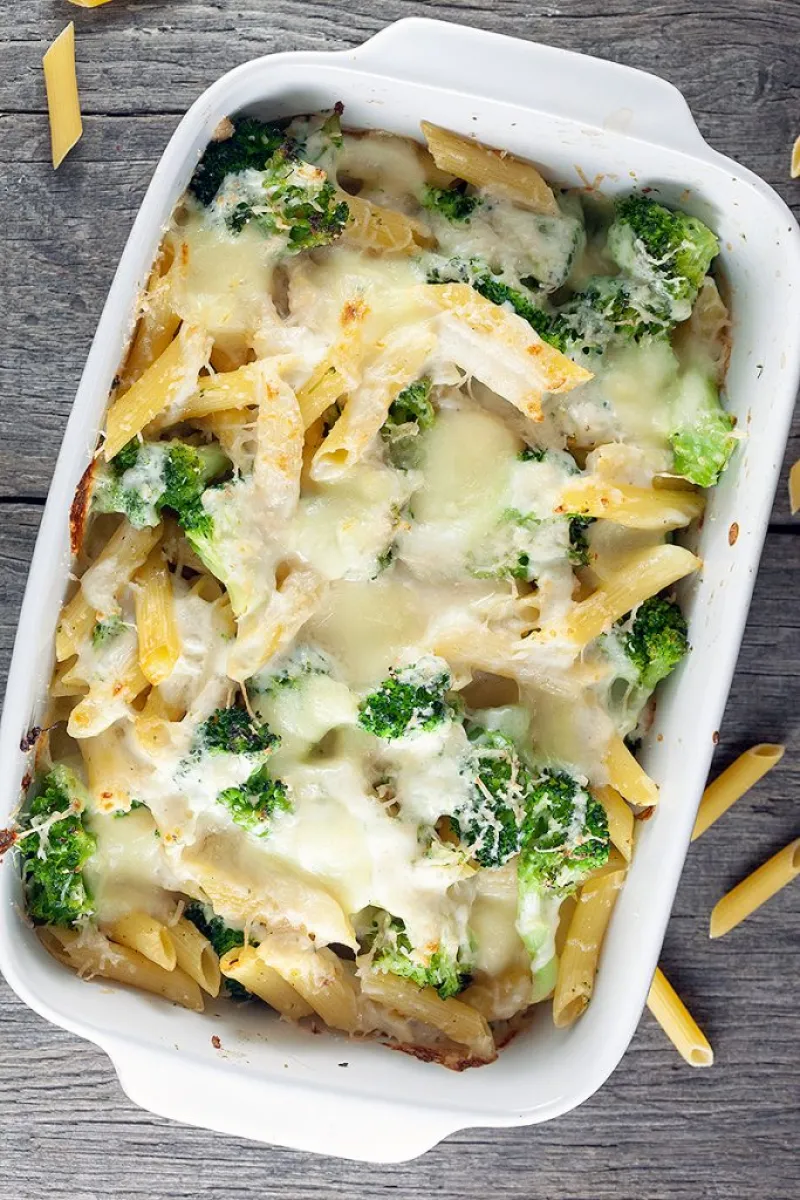 Pasta and broccoli bake