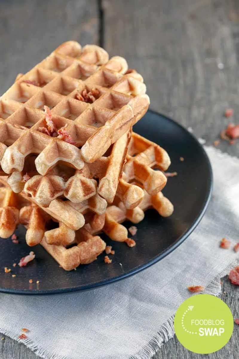 Crispy bacon waffles