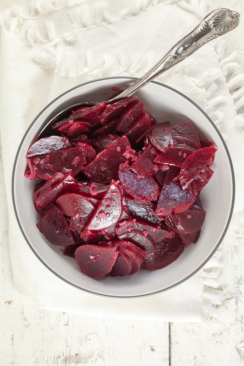 Red beet salad