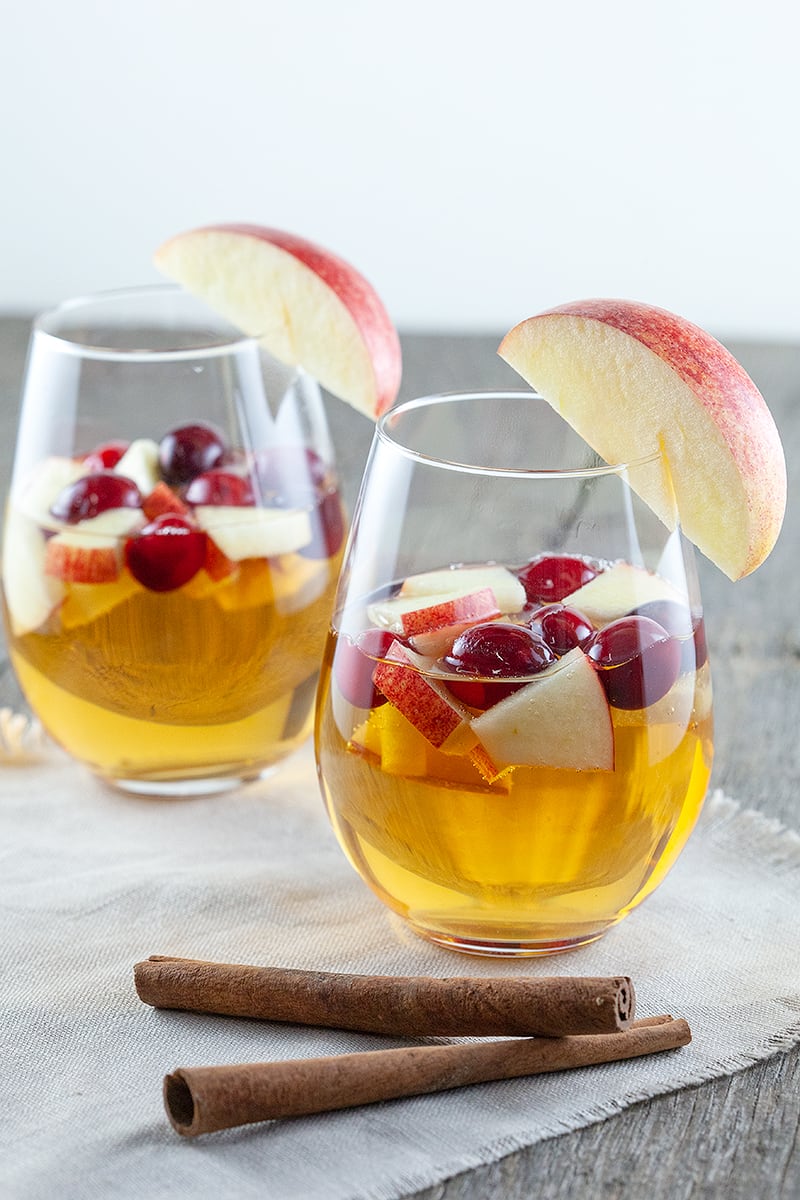Apple cocktail