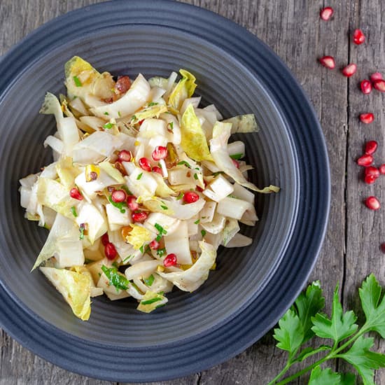 Chicory salad with pomegranate