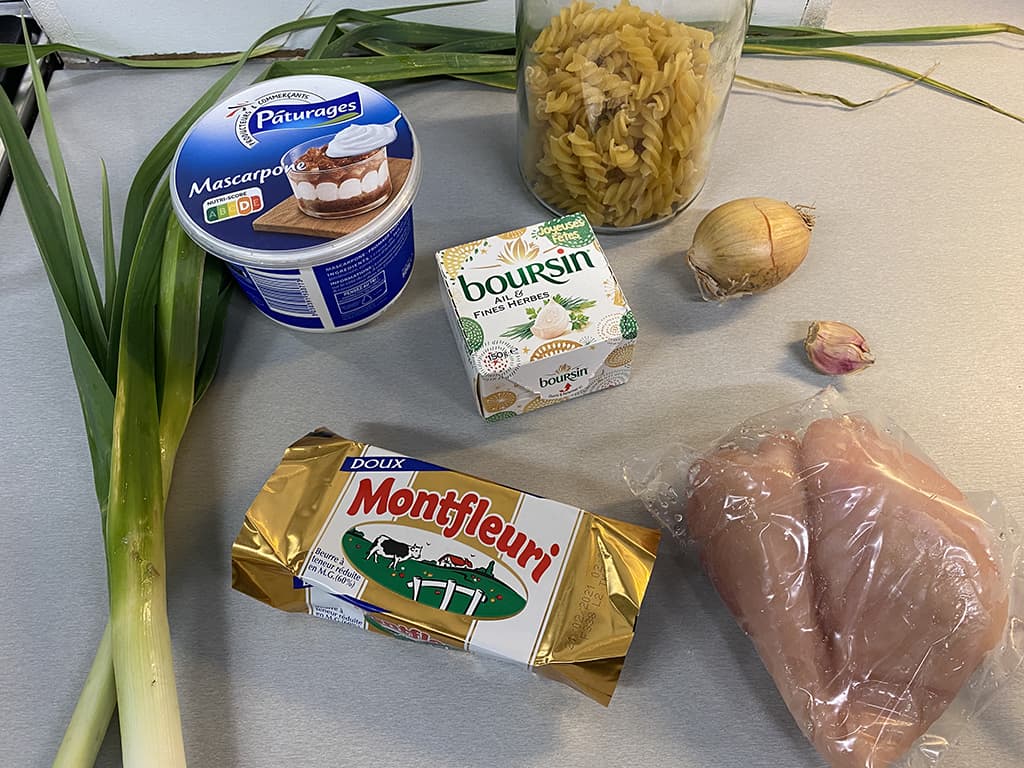 Creamy chicken pasta with mascarpone ingredients