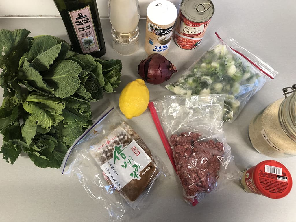 Savoy cabbage soup with meatballs ingredients