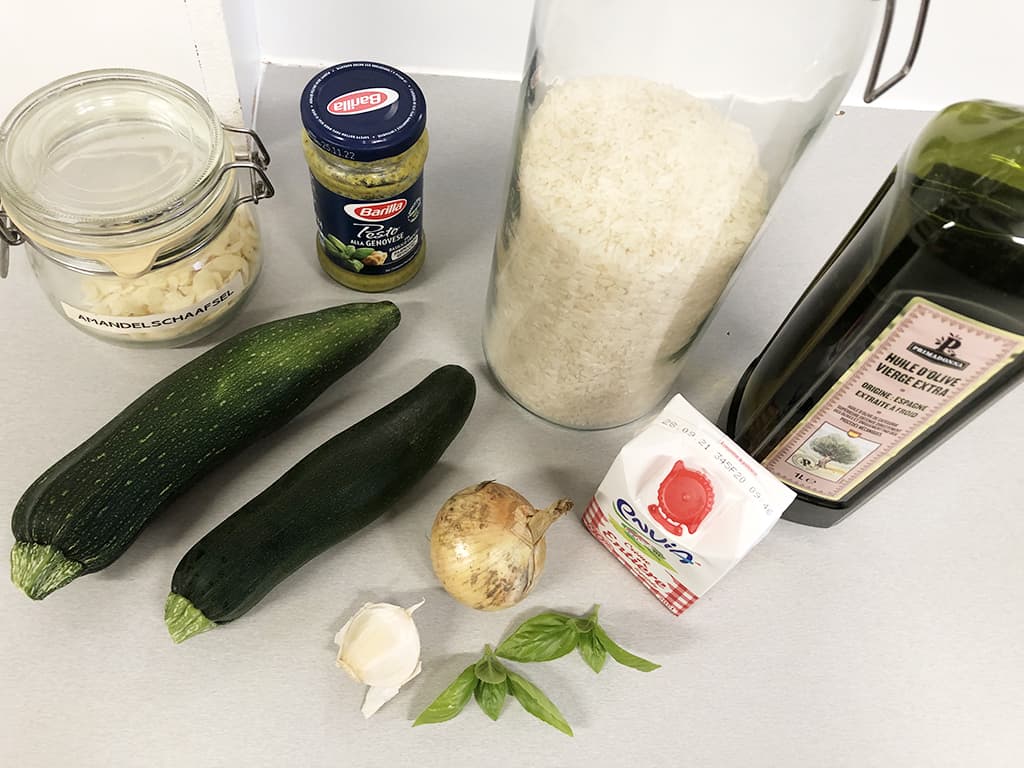 Creamy courgette rice ingredients