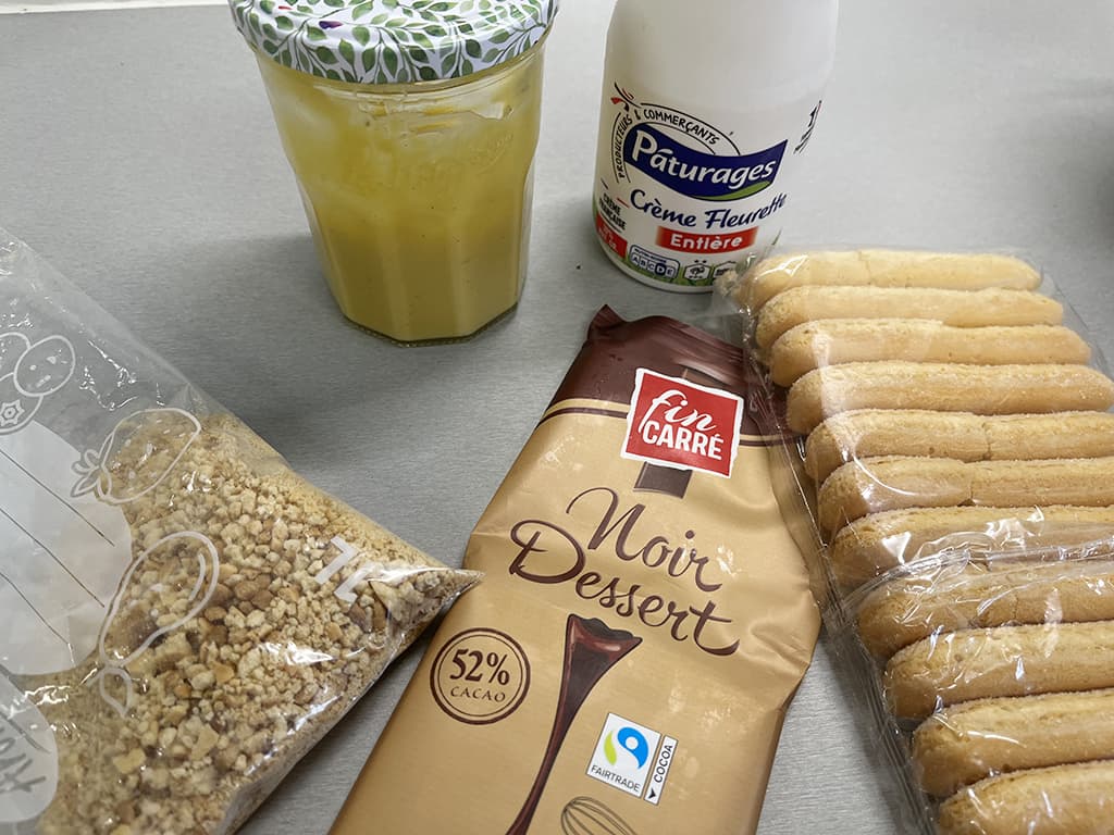 Easy advocaat mousse ingredients
