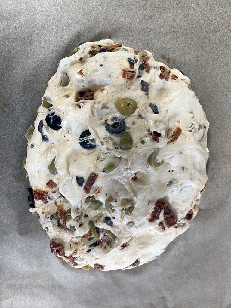 Olive bread with sun-dried tomatoes dough