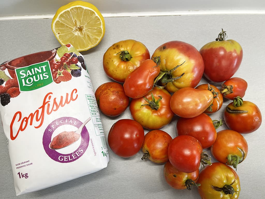 Tomato jam ingredients