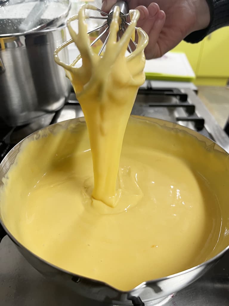 Cheese sauce for the nachos