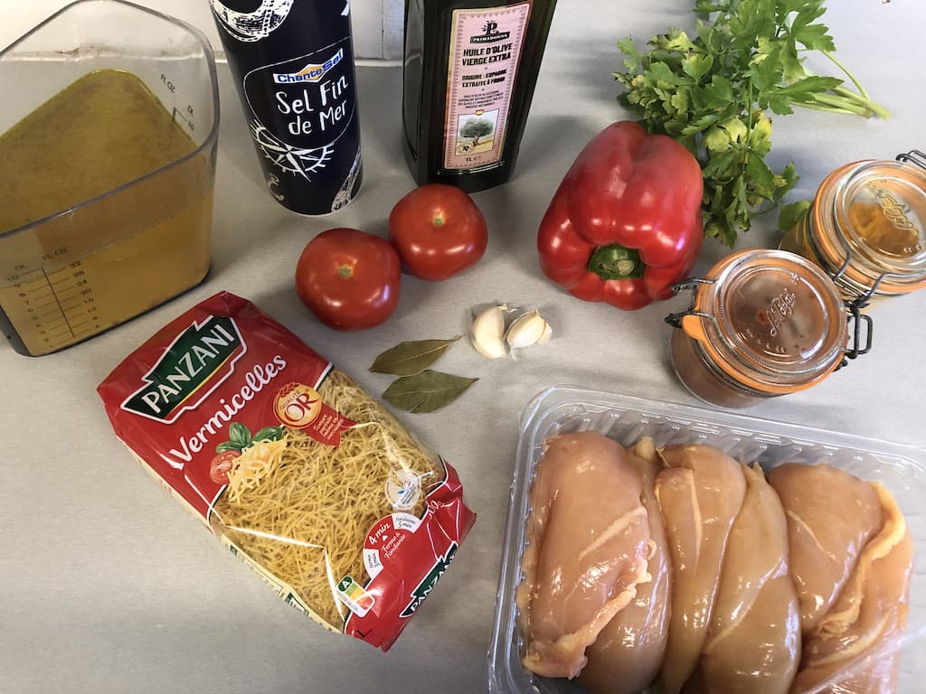 Catalan chicken Fideuá ingredients