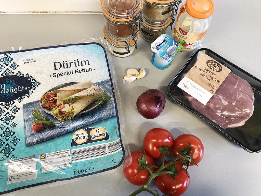 Turkish dürüm (doner kebab wrap) ingredients