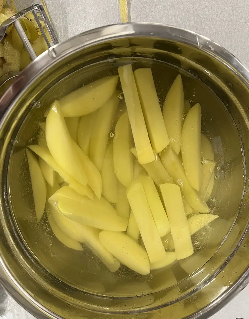 Homemade chips (fries) - step 3