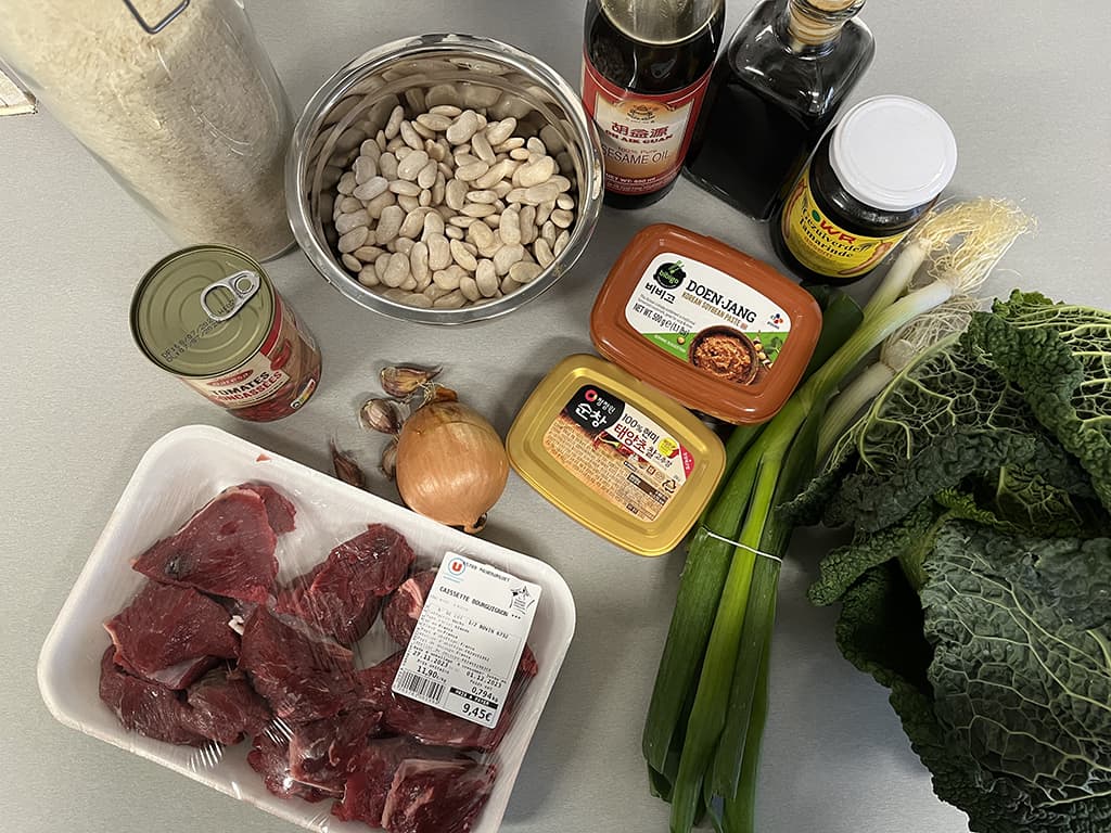 Doenjang beef stew ingredients