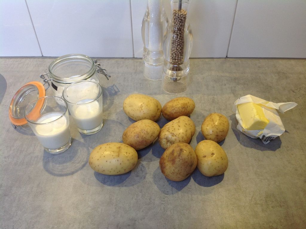 Mashed potatoes ingredients
