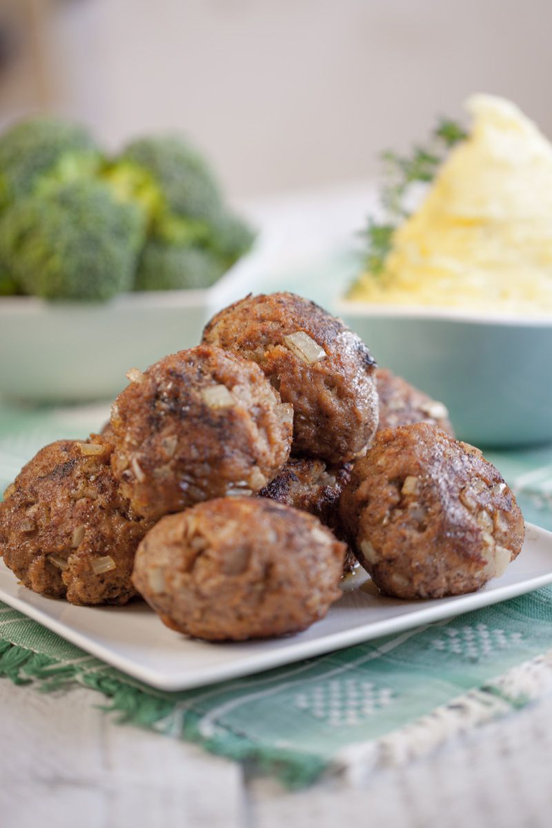 Dutch meatballs with mashed potatoes