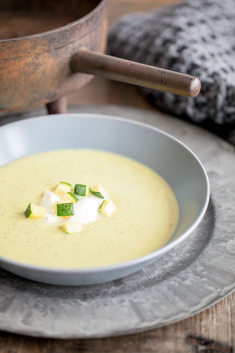 Creamy courgette soup