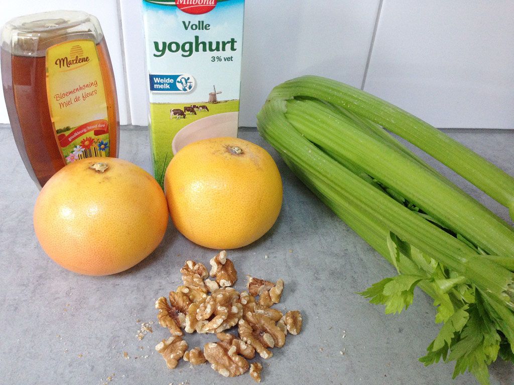 Celery and grapefruit salad ingredients