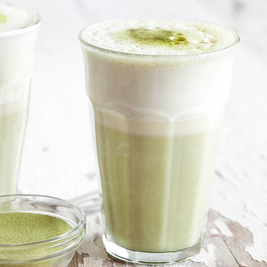 Green tea latte (matcha latte)