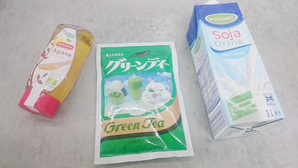Green tea latte (matcha latte) ingredients