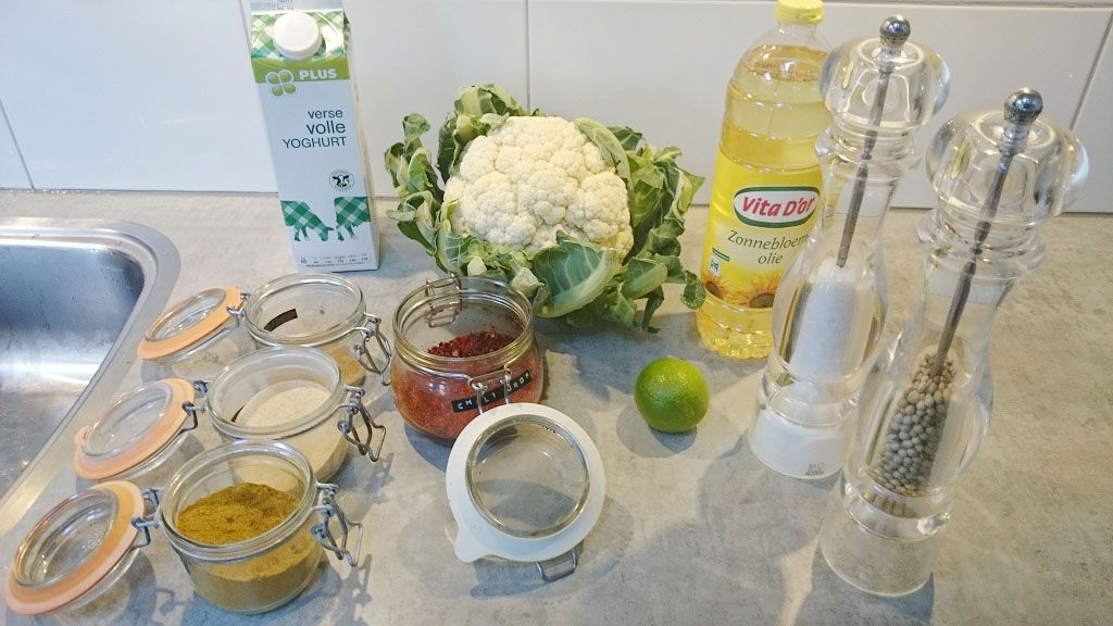 Whole roasted cauliflower ingredients