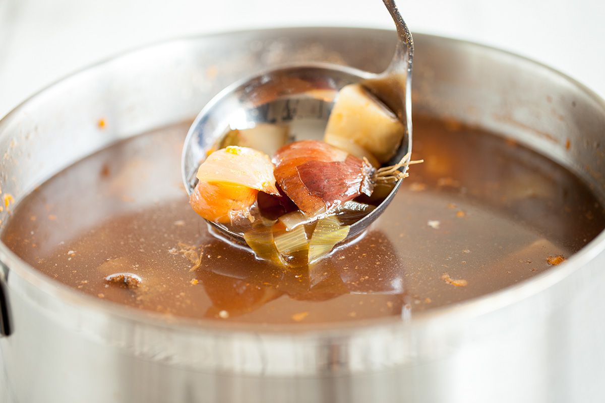 How to make basic beef stock