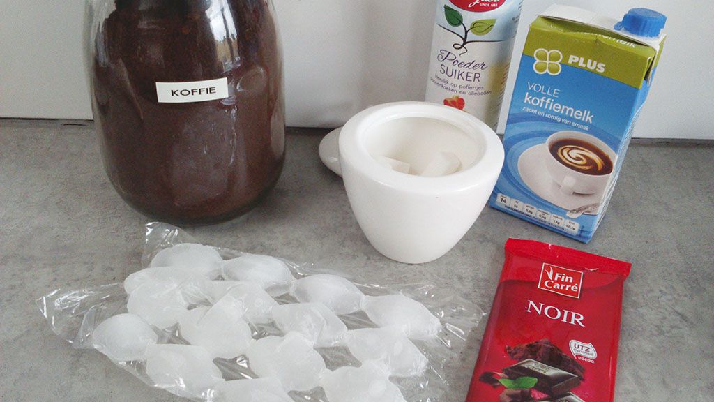 Iced coffee ingredients