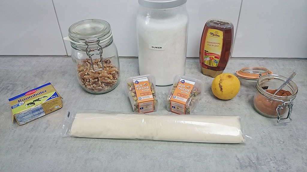 Baklava ingredients