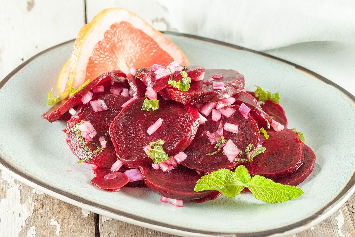 Mexican red beets salad