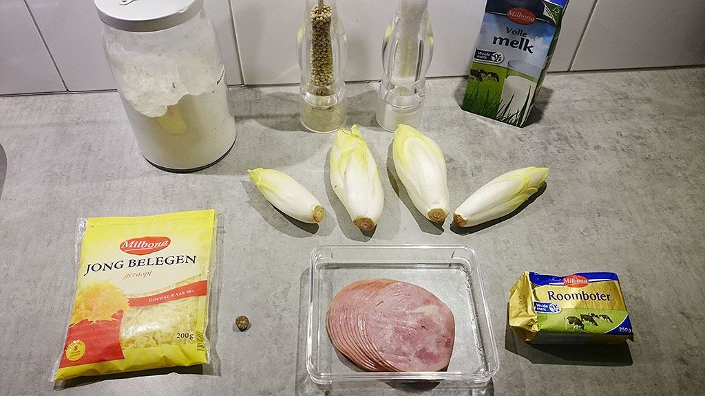 Chicory with ham and cheese sauce ingredients