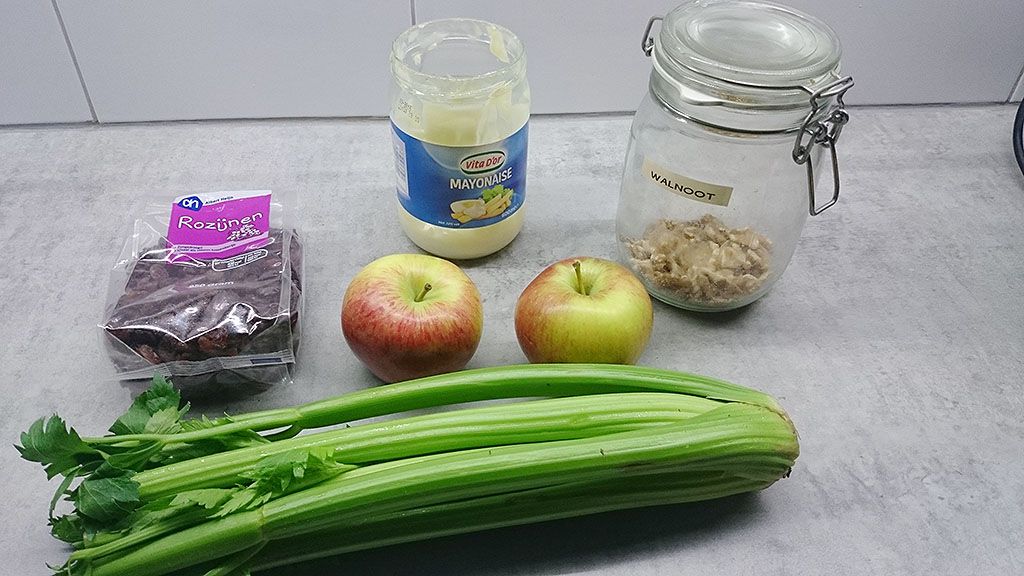 Crunchy apple salad ingredients