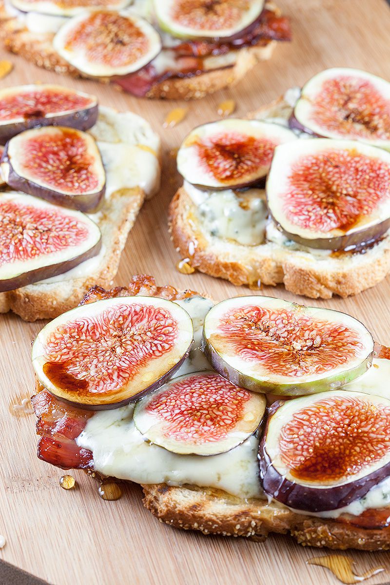 Figs bacon and blue cheese sandwich