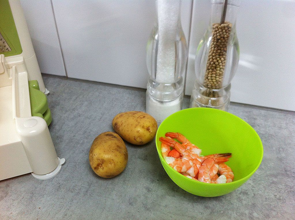 Scampi and spiralized potato ingredients