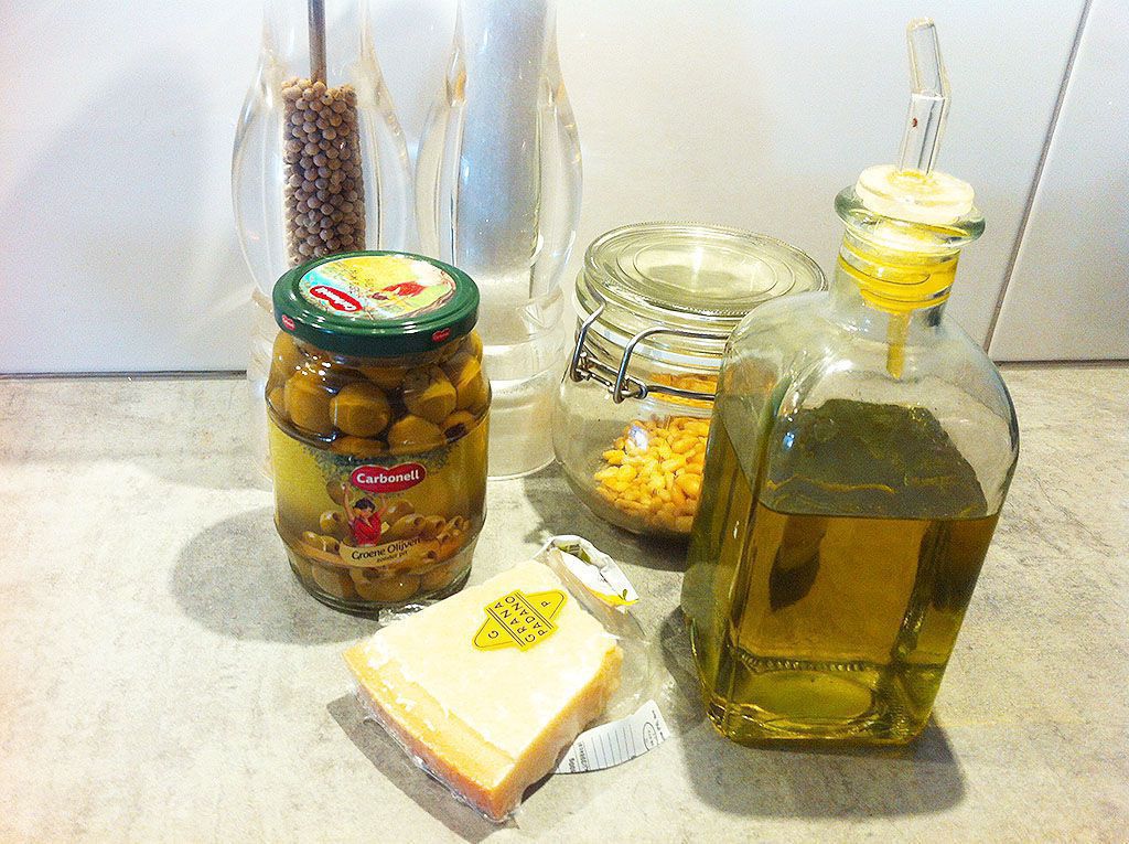 Green olive tapenade ingredients