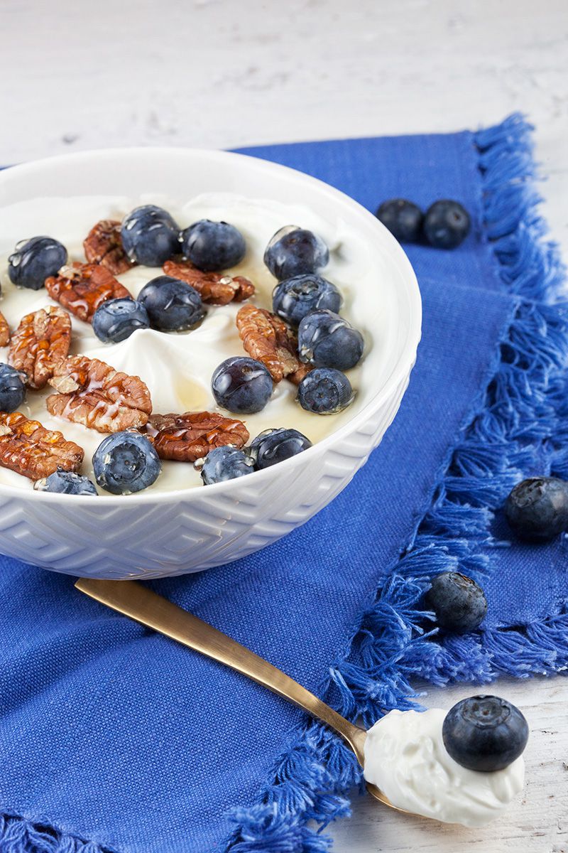 Greek yogurt mascarpone with blueberries and honey