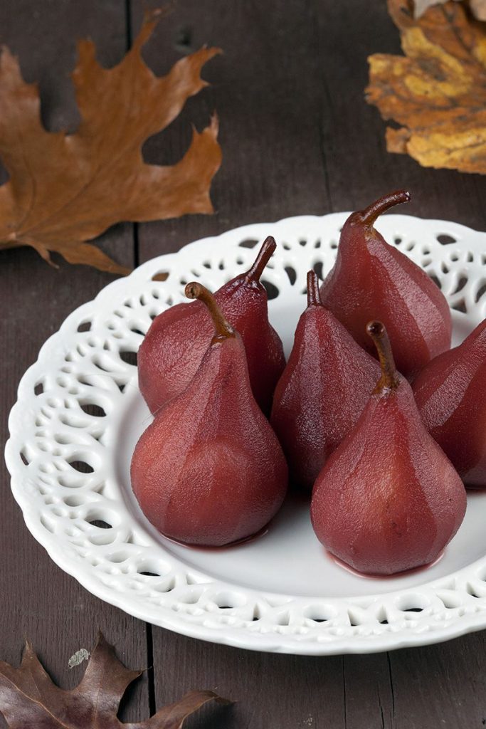 Poached pears in red wine and ginger