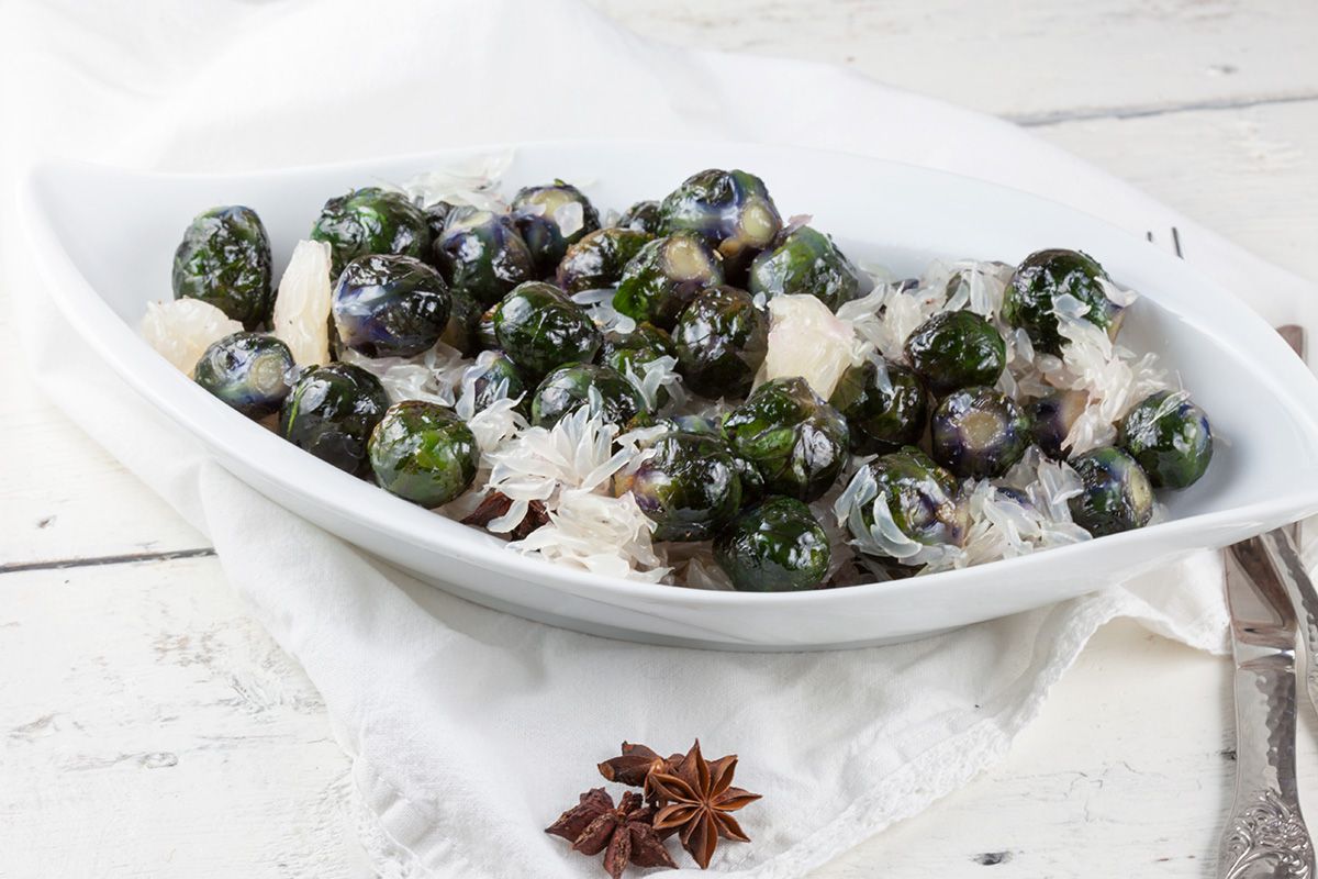 Oven-roasted purple Brussels sprouts and pomelo