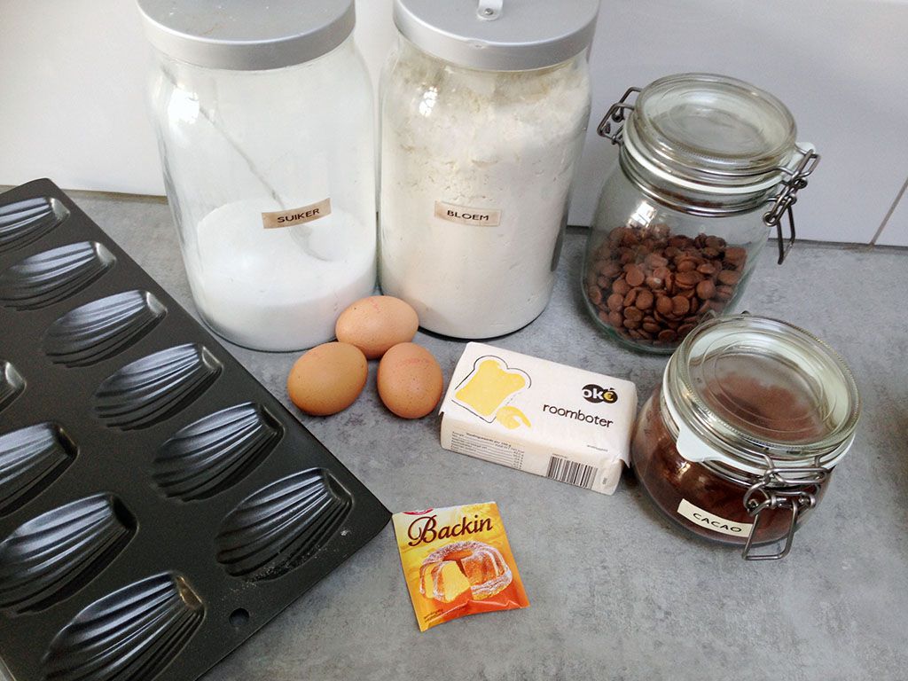 Chocolate madeleines ingredients