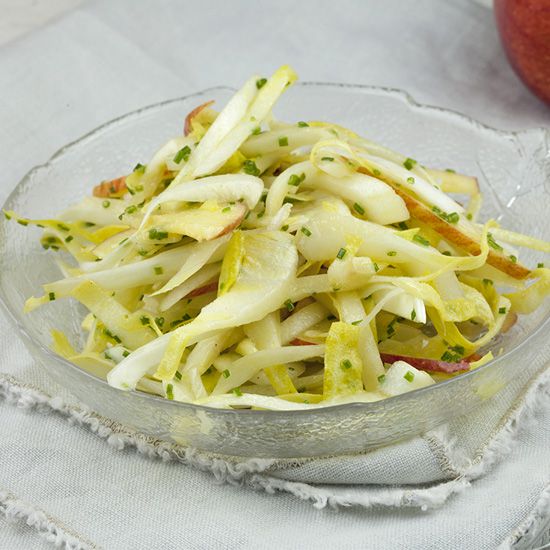 Easy chicory and apple salad