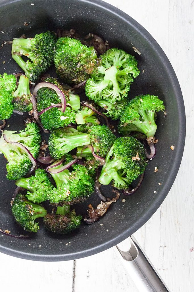 Pan-roasted broccoli with garlic