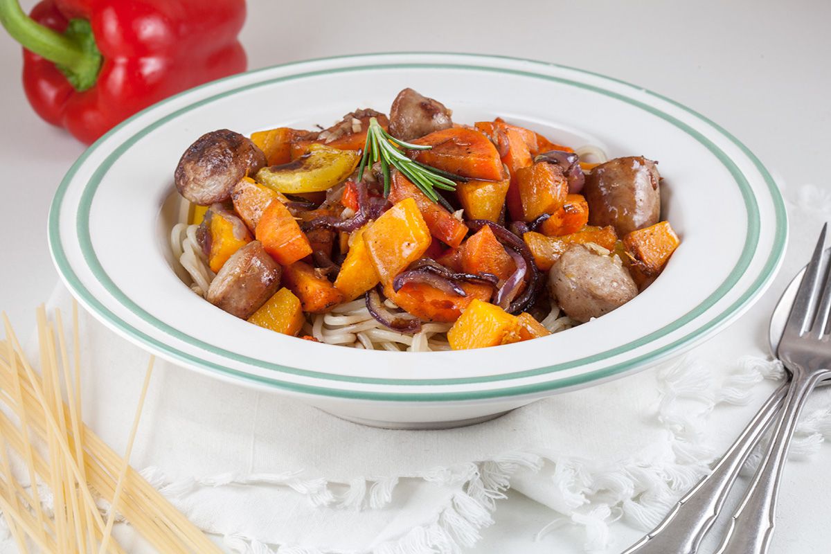 Pasta with oven-baked vegetables and sausage