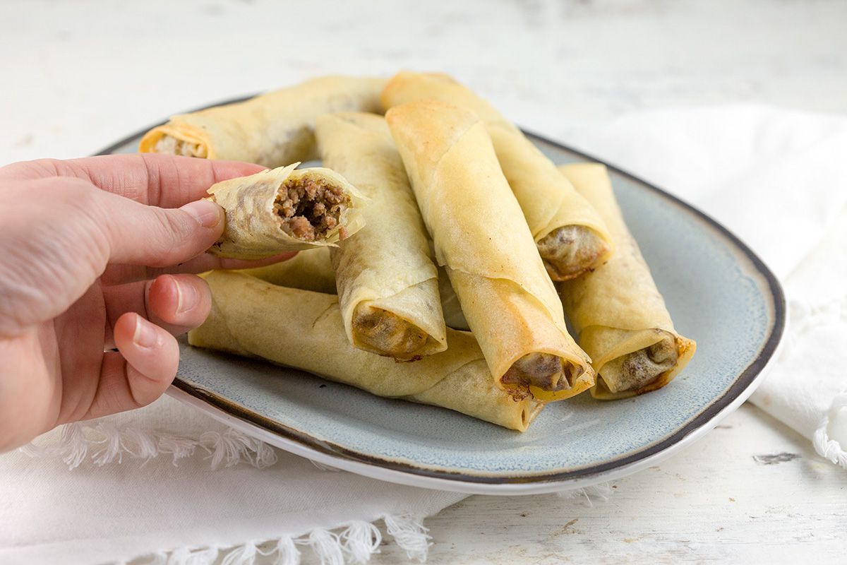 Spiced ground beef phyllo dough rolls
